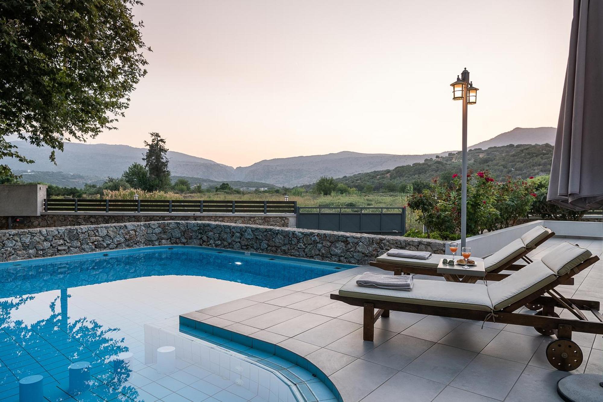 Villa Nature, Heated Pool Каливес Экстерьер фото